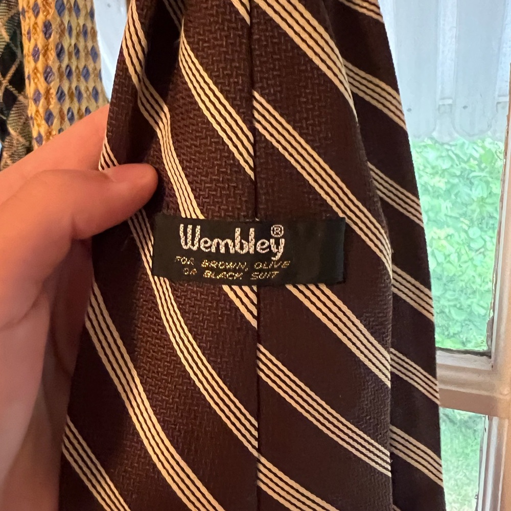 Ties! - Picture 3 of 4